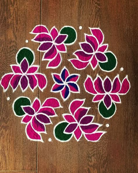 Ganesha Rangoli With Dots, Rangoli Designs Traditional, Thipkyanchi Rangoli Design, Sankranthi Rangoli Designs Latest, Dots Rangoli With Colors, Dot Rangoli With Colour, Thipkyanchi Rangoli, Rangoli Designs Videos, Ganesha Festival