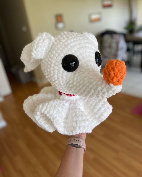 Spooky Plushies, Plushies Halloween, Crochet Plushies, Fall Crochet, Crocheting Patterns, Easy Crochet Animals, Wallpapers Phone, Halloween Crochet Patterns, Crochet Animals Free Patterns