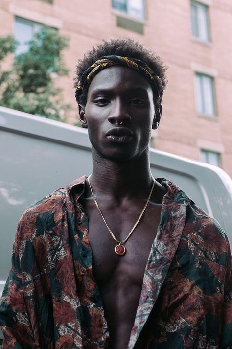 a selectionné pour vous ces vêtements hommes ethniques, Afro tendance, Ethno tribal Men's fashion, african prints fashion - @youngshizzle ♔ Model Tips, 얼굴 드로잉, 4c Hair, African Print Fashion, Black Power, Black Boys, Black Is Beautiful, Street Styles, Skateboarding