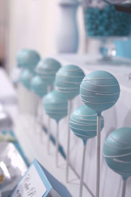 Light Blue Swirl Cake Pops Blue Cake Pops, Blue Quince, Swirl Cake, Blue Desserts, Bridal Expo, Baby Blue Aesthetic, Light Blue Aesthetic, Blue Cakes, Blue Aesthetic Pastel