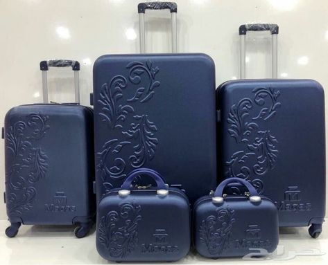 Blue Luggage Sets, Luggage Sets Cute, Luxury Luggage Sets, Luggage Essentials, Airport Attire, Hardside Luggage Sets, Travel Luggage Set, Luxury Luggage, Cute Luggage