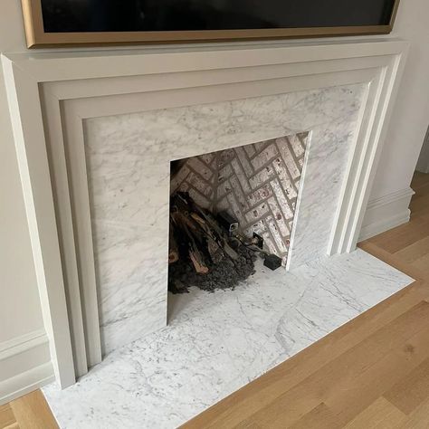 Carrara Marble Fireplace Surround, Marble Hearth Fireplace, Fireplace Marble Surround, Tiled Fireplace Surround, Fireplace Tiling, Porceline Tile, Carrara Marble Fireplace, Tile Around Fireplace, Marble Hearth