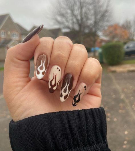 Brown Flame Nails, Beige And Brown Nails, Brown Nail Art, Nails Holiday, Flame Design, Brown Nails, Fall Nail, Fire Nails, Fall Nail Designs