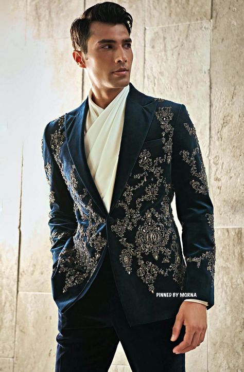 Shantnu & Nikhil - India 🇮🇳 Indian Wedding Reception Outfits, Indian Wedding Suits Men, Party Outfit Men, Wedding Outfits For Groom, Sangeet Outfit, Stylish Shirts Men, Mens Fashion Blazer, Mens Fashion Wear, Dress Suits For Men