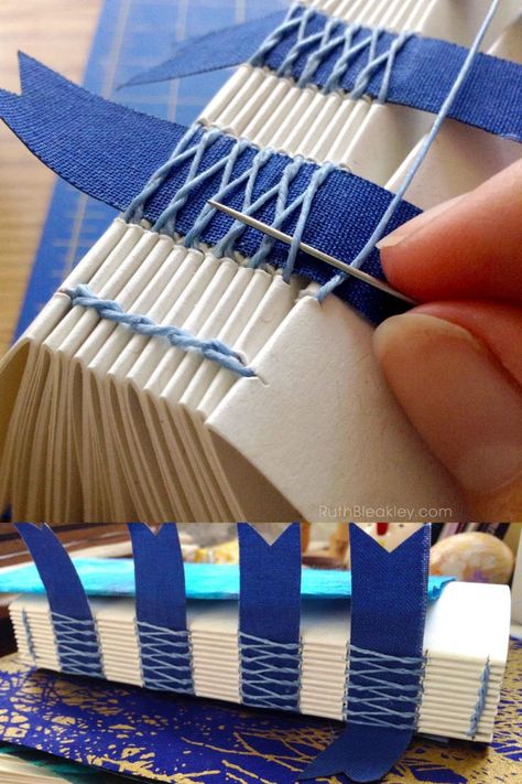 Stitch Journal, Hantverk Diy, Bookbinding Tutorial, Book Binding Diy, Journal Handmade, Blue French, Handmade Book, Book Folding, Diy Journal