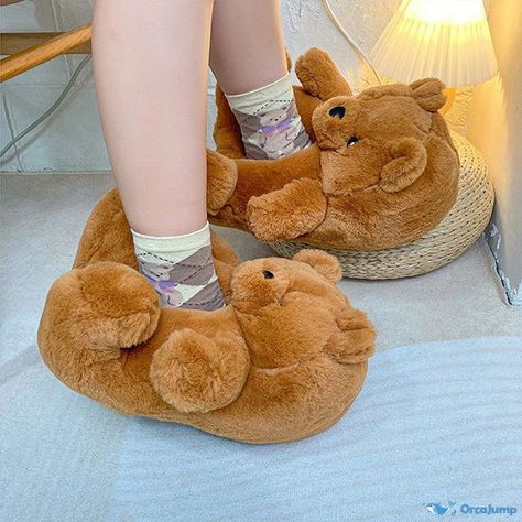 Bear claw slippers