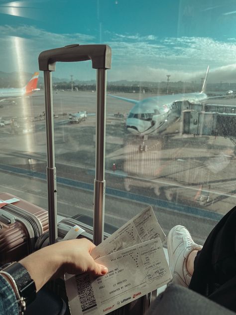 Trip, travel, airport, vacation, airplane Airport Photo Inspiration, Travel Pics Ideas, Airport Asethic Pics, Airport Pictures Instagram, Airport Pics Ideas, Airport Photos Ideas, Going To Airport, Aesthetic Airport Pictures, Travelling Pictures