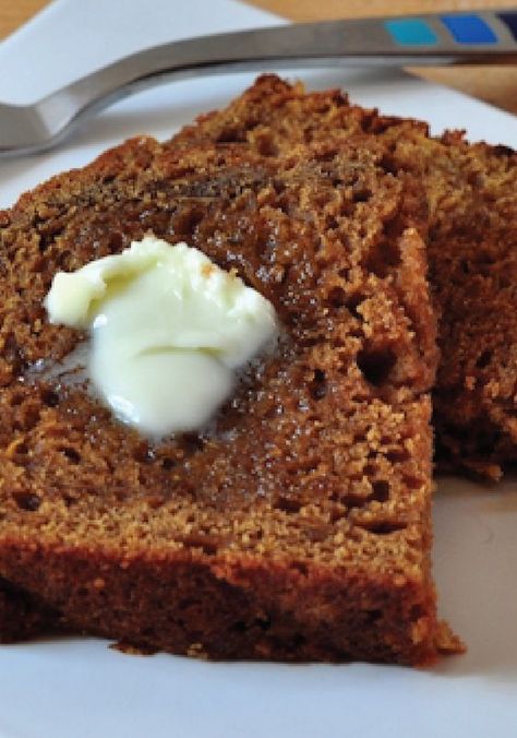 Gingerbread Zucchini Bread, Overgrown Squash Recipe, Zucchini Gingerbread, Summer Squash Bread, Ginger Loaf, Bread For Breakfast, Flax Eggs, Squash Bread, Gingerbread Loaf