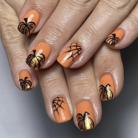 Pumpkin Nail Designs, Halloween Nails Diy, Nail Art Halloween, Halloween Nails Easy, Halloween Press On Nails, Pumpkin Nails, Glitter Pumpkins, Nail Art Set, Thanksgiving Nails