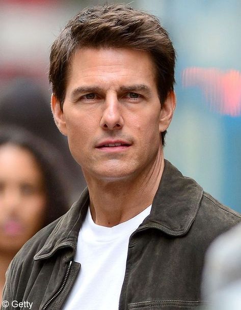 Tom Cruise Portrait, Tom Cruise Hair, Tom Cruise Haircut, Boys Long Hairstyles Kids, Mid Length Straight Hair, Men's Outfits By Pattern, Army Couple Pictures, Tom Cruise Movies, Men's Facial Hair