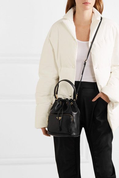 Bucket Bags Outfit, Prada Bucket Bag, Bags Outfit, Minimalist Details, Stella Mccartney Sneakers, Fall Fashion Coats, Dream Bags, Diy Leather Bag, Bag Prada