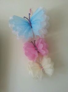 Party-wedding-baby-shower-butterfly-frayed-wall-decorations-tissue-paper-pompoms Christening Decorations, Paper Pom Pom, Tissue Paper Crafts, Girls Birthday Party Decorations, Sweet 16 Decorations, Nursery Decorations, Tissue Paper Pom Poms, Large Balloons, Butterfly Baby Shower