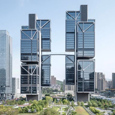 Sky City, British Architecture, Earth Sheltered, Foster Partners, Tall Buildings, Skyscraper Architecture, Granny Flat, Chinese Architecture, Suspension Bridge