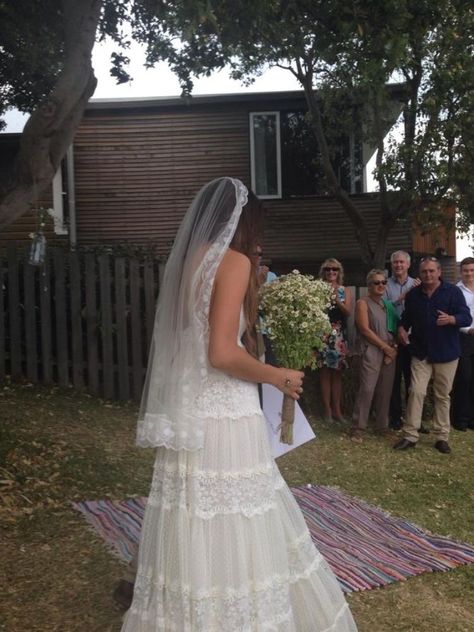 Vintage Flowy Wedding Dress, Folky Wedding Dresses, Elopement Dress Boho, Vintage Bridal Dresses, 2000s Wedding Dress, 2000s Wedding, 60s Bridal, Old Fashioned Wedding, Nursery Wedding