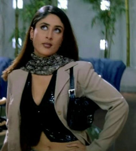 Bollywood Female Character Outfits, Early 2000s Bollywood Fashion, Retro Dress Outfits 90s, Poo From K3g Outfits, Poo K3g Outfits, Bollywood Iconic Looks, Famous Bollywood Movie Outfits, Iconic Bollywood Looks, Bollywood Looks To Recreate