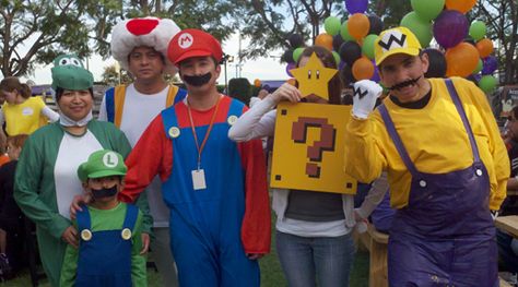 halloween party idea Wario Costume, Theme Dress, Dress Up Costumes, Fall Festival, Mario Bros, Super Mario, Cut Out, Halloween Party, Mario