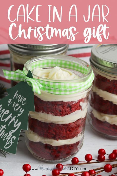 If you're looking for ideas for the best DIY Christmas gifts, you'll love this cake in a jar recipe. You can make this simple red velvet gift and put it in a mason jar to give your kids teachers, your neighbors and mailman! Whether you're searching for Christmas present ideas for friends, family, or coworkers, this Xmas gift in a jar is perfect. Make this homemade recipe and get your free gift tags to decorate your jarred gifts, then give them to your Secret Santa or as a white elephant gift. Jarred Gifts, Charcuterie Skewers, Gluten Free Christmas Desserts, Mint Chip Cookies, Best Gluten Free Cookies, Andes Mint Cookies, Preschool Farm, Gluten Free Christmas Cookies, Mint Chocolate Chip Cookies