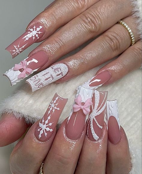 Snow Nails, Holiday Nails Christmas, Winter Nails Acrylic, Acrylic Press On Nails, Girly Acrylic Nails, Short Square Acrylic Nails, Christmas Nails Acrylic, White Nail, Pink Acrylic Nails