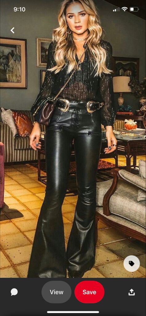 Country Outfit Leather Pants, Boho Leather Pants Outfit, Leather Glam Outfit, Rockers Outfit For Women, Western Outfits With Leather Pants, Flare Leather Pants Outfit Winter, Outfit Ideas For Leather Pants, Work Outfits Women Leather Pants, Leather Pant Country Outfit