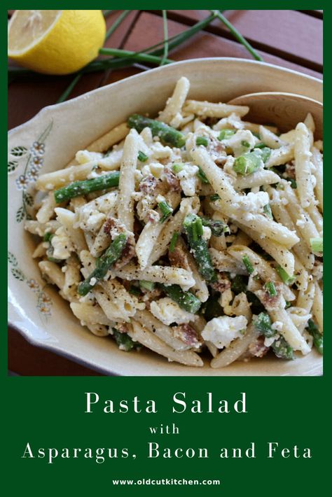 Easter Brunch Recipes Healthy, Pasta Salad With Asparagus, Healthy Bacon Recipes, Pasta Asparagus, Quick Brunch Recipes, Bacon Recipes Breakfast, Salad Feta, Salad With Asparagus, Bacon Recipes For Dinner