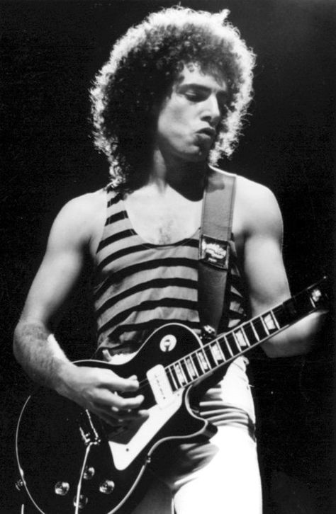 Neal Schon {Journey} Neil Schon, Guitar Legends, Neal Schon, Journey Band, Guitar Guy, Journey Steve Perry, Rock Guitarist, Steve Perry, Rock And Roll Bands