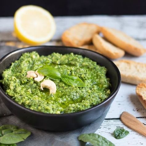 Basil Dip, Vegetarian Main Meals, Healthy Pesto, Low Salt Recipes, Pesto Dip, Freezing Herbs, Homemade Dips, Spreads Recipes, Recipes Dips