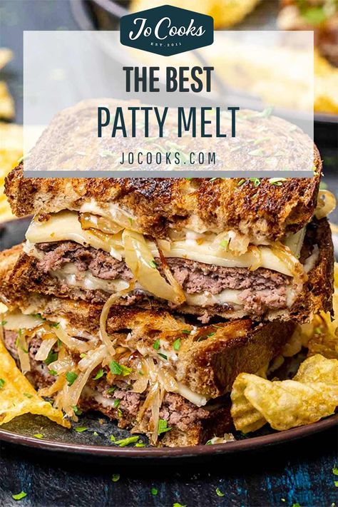 Simple Patty Melts are one of the greatest classic American diner foods known to mankind! These iconic sandwiches are absolutely delicious! #pattymelt #sandwich #recipe Short Rib Sandwich, Patty Melt Recipe, Lunch Dishes, Classic American Diner, Toasted Sandwiches, Smash Burger Recipe, Juicy Hamburgers, Hamburger Dishes, 2023 Recipes