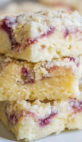 Raspberry Cookie Bars Recipes, Raspberry Cookie Bars, Raspberry And Almond Cake, Raspberry Crumb Bars, Almond Desserts, Crumb Bars, Raspberry Desserts, Raspberry Cookies, Raspberry Almond