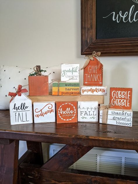 Fall Decor Made From Wood, Fall Wood Block Signs, Fall Scrap Wood Crafts, Fall And Winter Crafts To Sell, Fall Wooden Blocks, Fall Wood Block Crafts, Seasonal Wood Crafts, Scrap Wood Fall Crafts, Small Wood Block Crafts