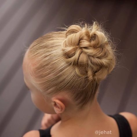 Oh how I love this gorgeous twisted ballet bun! ❤️ #twinshair #hairinspiration #balletbun #bunhead #twistedbun #cutegirlshairstyles #dancehair #sportshairstyle Dance Picture Hairstyles, Hairstyles For Dance, Ballerina Hairstyles, Dancer Hairstyles, Picture Hairstyles, Recital Hair, Ballet Buns, Wet Hairstyles, Dance Competition Hair