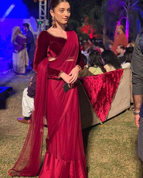 Elegant Saree Look, Neha Rajpoot, Aima Baig, Mohsin Naveed Ranjha, Asian Wedding Dress Pakistani, Wanderlust Fashion, Lehenga Saree Design, Sarees For Girls, Indian Sari Dress