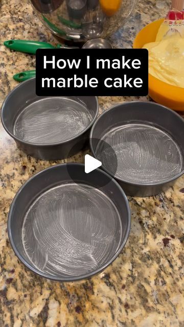 Ramona Elena Chronis on Instagram: "A quick tutorial on how to make marble cake. 
.
.
.
.
.
#bake #baking #cake #bakery #baker #homemade #dessert #cakes #bakersofinstagram #cakedecorating #cakesofinstagram #cakestagram #birthdaycake #homebaker #instagood #instacake #cakedesign #birthday #baked #bakinglove #instagram #cakeart #buttercream #homebaking #instabake #cakelover #bakersgonnabake #sweettooth #bakedgoods #marblecake" 6 Inch Marble Cake Recipe, How To Marble Cake, Diy Marble Cake, Marble Cake Decoration, Marble Cake Design, Marble Birthday Cake, Cakedesign Birthday, Marbled Cake, 25th Bday