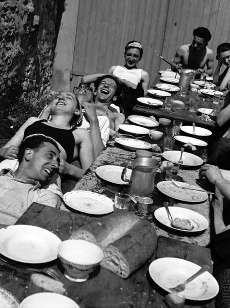 'The joy Table - Villeneuve-sur-Auvers, France' by Pierre Jamet, 1937 Youth Camp, 20 Century, French Photographers, Black And White Photographs, Source Of Inspiration, Old Pictures, White Photography, Amazing Photography, Old Photos