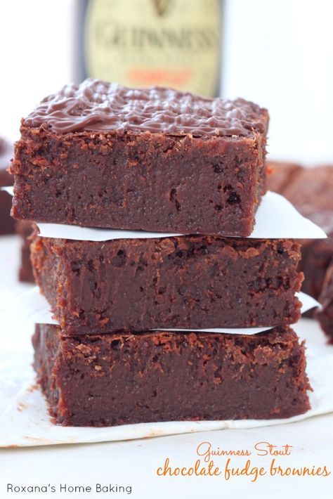 Guiness Brownies, Scallop Scampi, Chocolate Brownies Recipe, Love At First Bite, Chocolate Fudge Brownies, Be Love, Brownies Recipe, Irish Recipes, Fudge Brownies