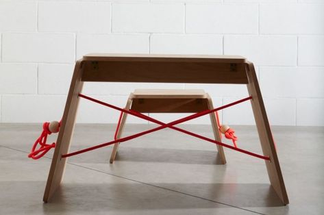 Minimalist school furniture uses rope for an easy-to-assemble structure – Yanko Design Foldable Stool, Minimalist Desk, Toy Bins, Tabletop Accessories, Plastic Furniture, School Furniture, Wooden Planks, Yanko Design, Basic Shapes