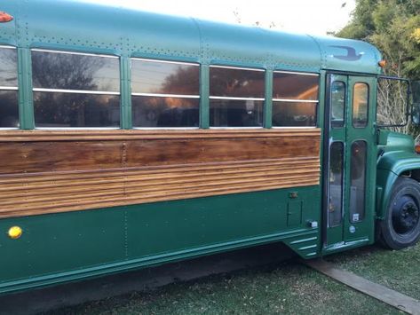 Skoolie Exterior Paint Ideas, Bus Exterior Paint Ideas, Skoolie Conversion Exterior Paint, Painted Bus, Skoolie Walls, Skoolie Outside Paint, School Bus Paint Job, Refurbished School Bus, Rv Exterior Paint