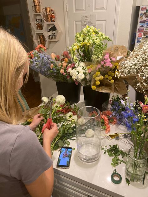 Making A Bouquet, Boquette Flowers, Florist Shop, Nothing But Flowers, Flower Therapy, Spring Aesthetic, Fig Tree, Love Flowers, My Flower