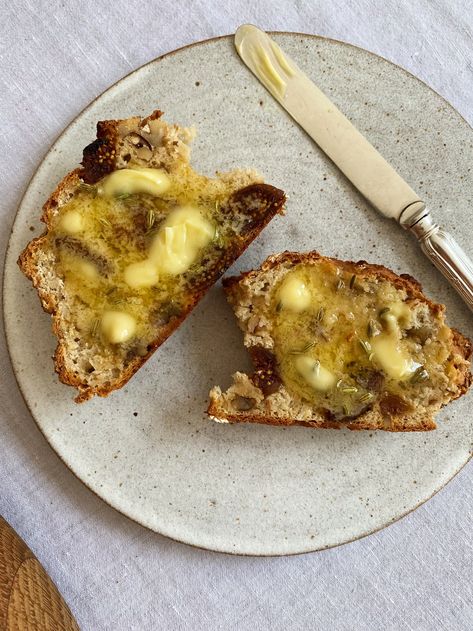 Fig and walnut soda bread with whipped fennel seed butter Fennel Seed Cookies, Fennel Bread, Food Crush, Nut Bread, Savoury Baking, Dried Figs, Cracker Recipes, Food Projects, Soda Bread