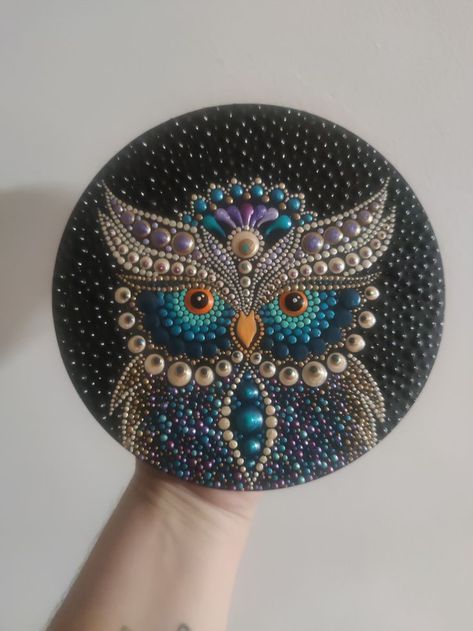 Dot Art Painting Animals, Stone Dot Art, Owl Dot Art, Owl Dot Painting, Mandala Rock Art Dot Painting, Dot Art Animals, Animal Dot Painting, Animal Dot Art, Dot Painting Animals