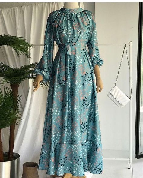 Muslimah Fashion Casual, Stylish Outfits Casual, Hijabista Fashion, Lace Dress Design, African Maxi Dresses, Mode Abaya, Modest Dresses Casual, Stylish Party Dresses, Muslimah Fashion Outfits