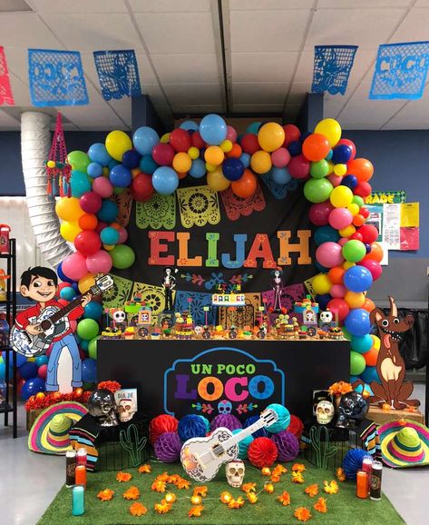 Elijah Es Un Poco Loco  | CatchMyParty.com Coco Birthday Party Ideas, Coco Birthday Party, Coco Birthday, Mexican Birthday Parties, Fiesta Birthday Party, Mexican Birthday, Mexican Party Theme, Fiesta Birthday, Birthday Balloon Decorations