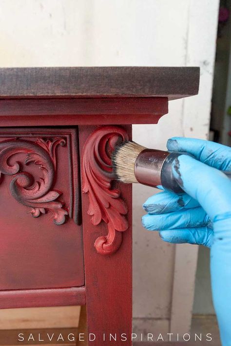 Rustic Red Paint, Furniture Video, Red Painted Furniture, Red Chalk Paint, Red Dresser, Paint Dresser, Red Furniture, Furniture Painting Techniques, Painted Dresser