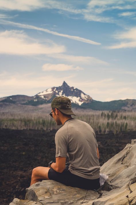 Men Mountain Photoshoot, Side Poses, Pnw Vibes, Trip Goals, Wander Outfit, Hiking Outfits, Insta Profile, Waterfall Photography, Foto Poses