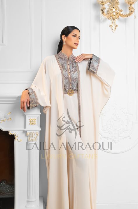 Moroccan Clothing, Moroccan Fashion, Moroccan Dress, Woman Suit Fashion, Abaya Designs, Women Long Sleeve Dress, Hijab Fashion Inspiration, Islamic Fashion, Loose Outfit