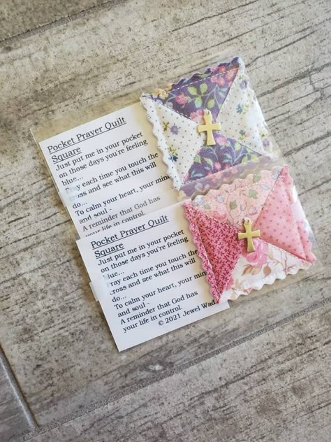 Prayer Pockets Pattern, Pocket Prayer Quilt Poem Free Printable, Pocket Prayer Square Poem, Prayer Quilts Ideas, Prayer Cloth Ideas, Pocket Prayer Quilt Patterns Free, Prayer Quilt Poem, Pocket Prayers, Small Quilted Gifts