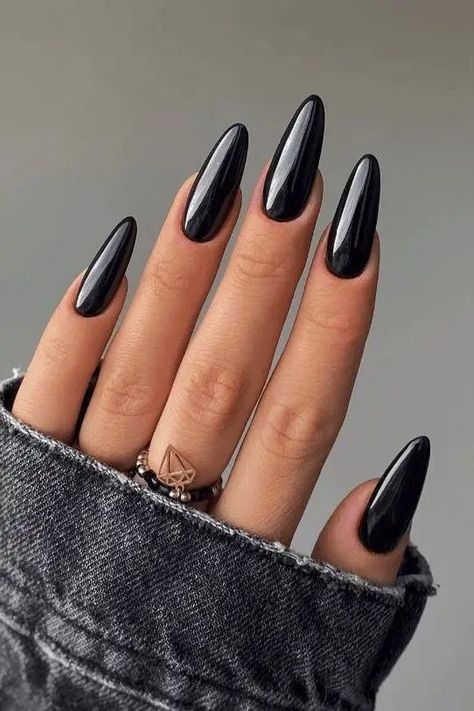 Nail Art Noir, Black Chrome Nails, Red Chrome Nails, Nagellack Trends, Chrome Nails Designs, Cute Nails For Fall, Gel Mani, Cat Eye Nails, Black Nail