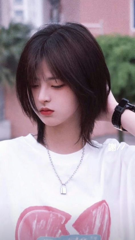 Haircut Inspired, Tomboy Haircut, Short Hair Outfits, Justina Xie, Classic Bob Haircut, Best Hair Products, Short Hair Tomboy, Short Dark Hair, Pixie Bob Haircut