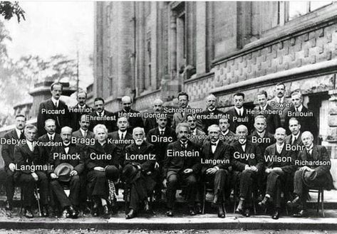 A generation of scientists at the Solvay Conference, 1927. 17 of the 29 attendees were or became Nobel Prize winners. Candle In The Dark, Niels Bohr, Richard Feynman, Over 9000, General Relativity, Nobel Prize Winners, Daily Facts, Historical Moments, Arabic Funny