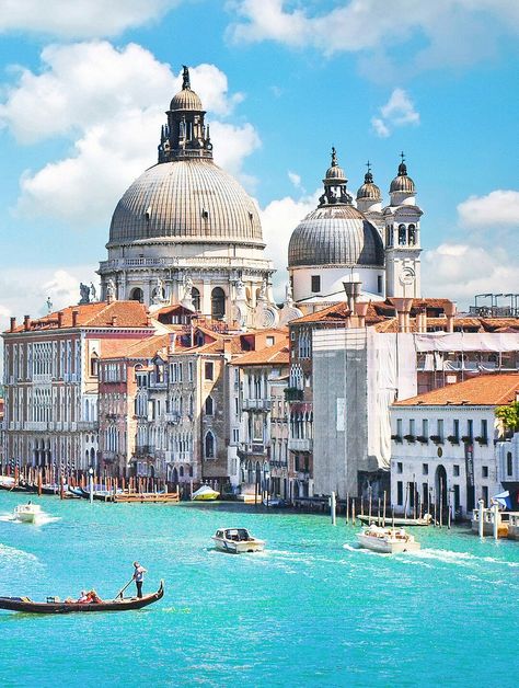 Best Places In Italy, Visit Venice, Classic Architecture, Amazing Travel, Italy Vacation, Eat Well, Travel Goals, Best Vacations, Venice Italy