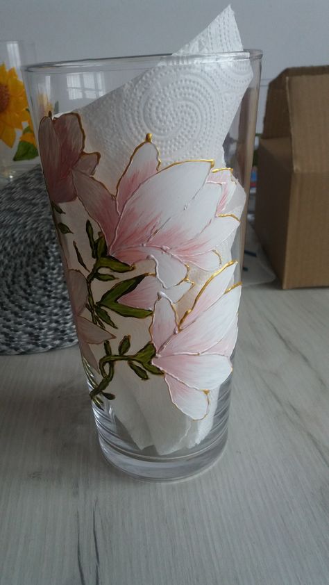 Painting Glass Jars, Glass Painting Patterns, Painted Glass Vases, Hand Painted Bottles, Hand Painted Glassware, Decoupage Glass, Glass Painting Designs, Glass Bottle Diy, Stained Glass Paint